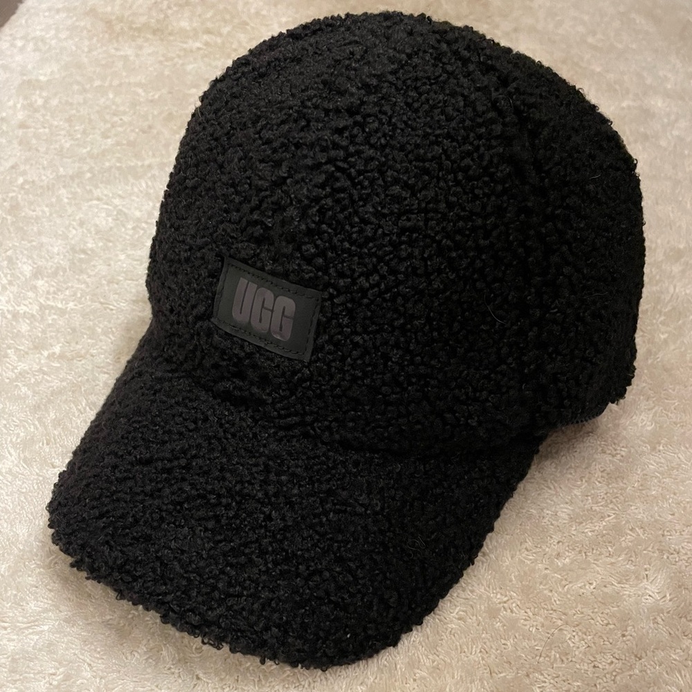 UGG Black Textured Hat